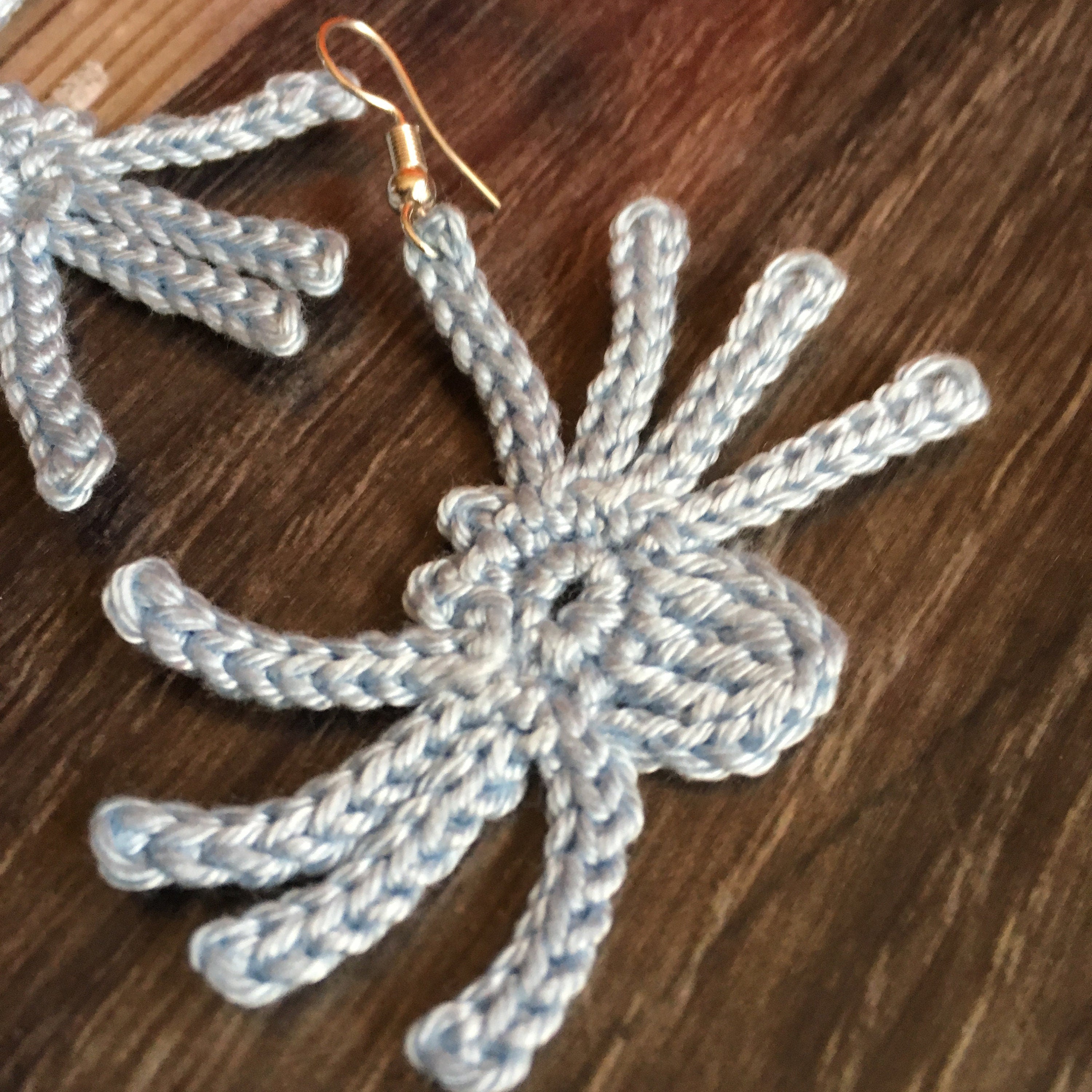 Spider Crochet Earrings Pattern – DIY Halloween Jewelry