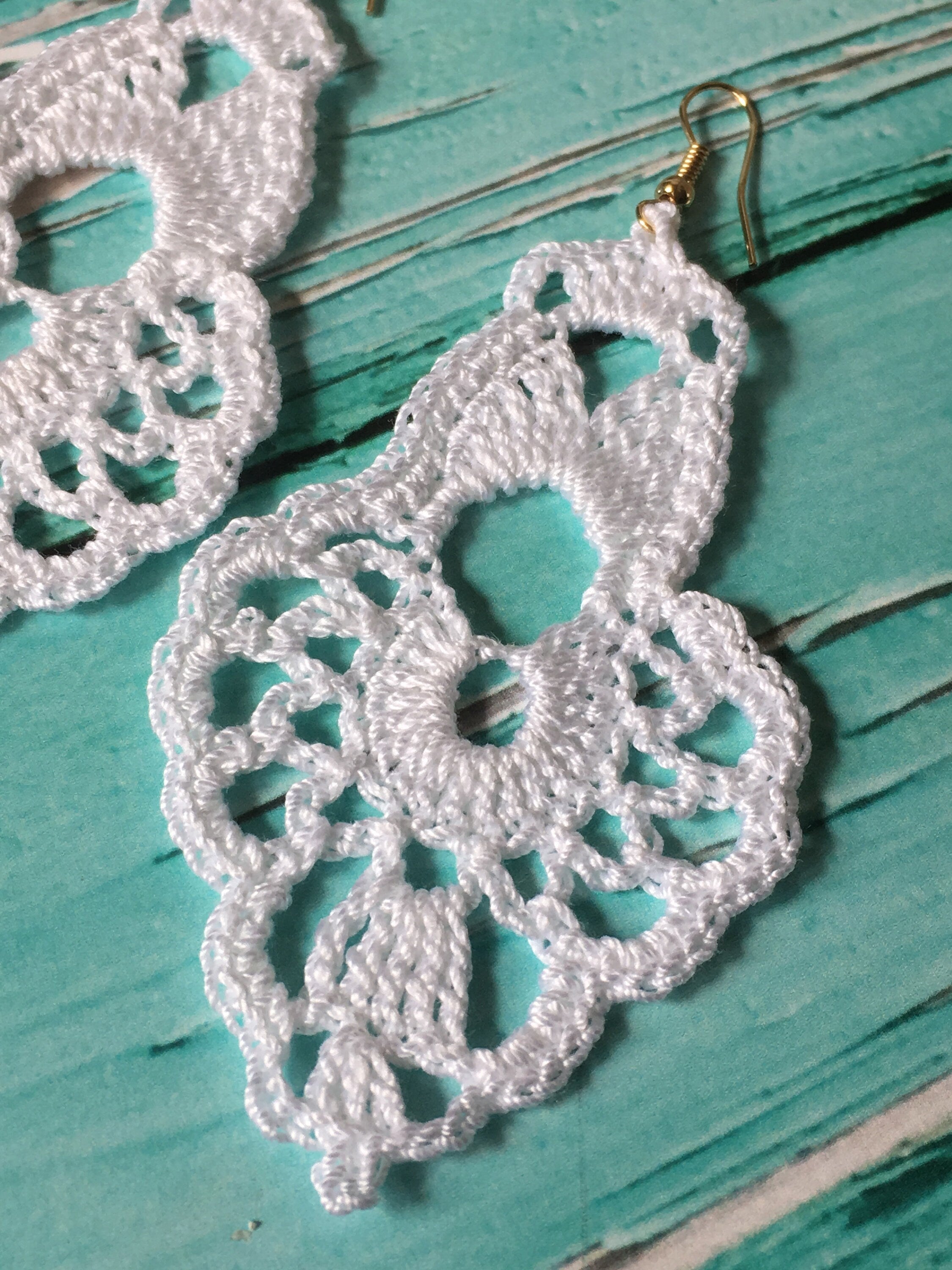 116. Boho Lace Fan Crochet Earring Pattern (Digital Download)