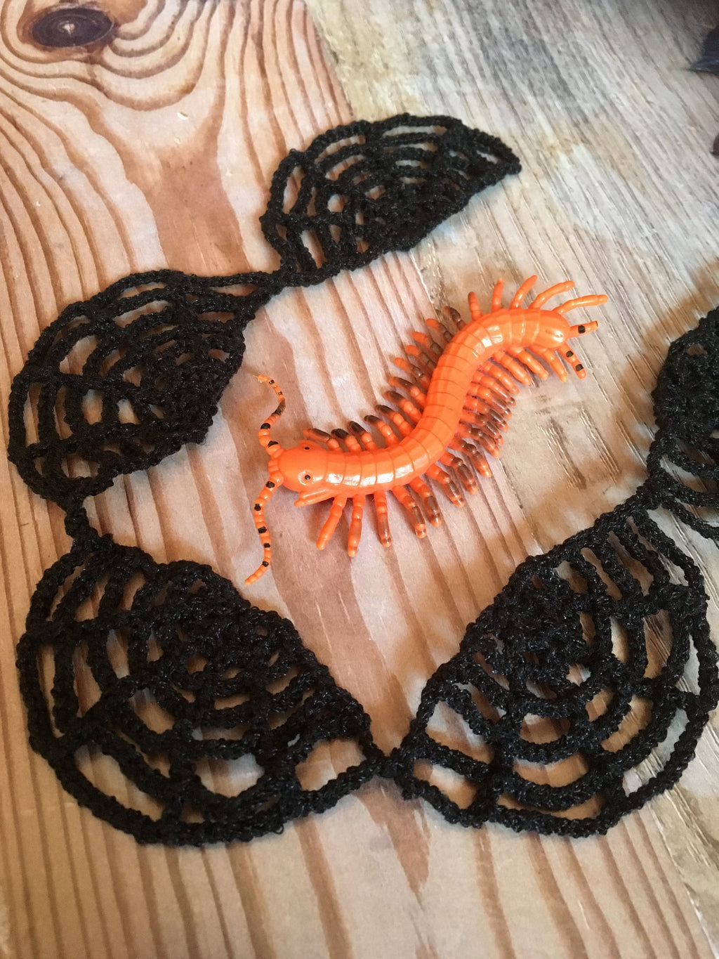 Crochet Spiderweb Garland Pattern – Halloween Decor PDF Tutorial
