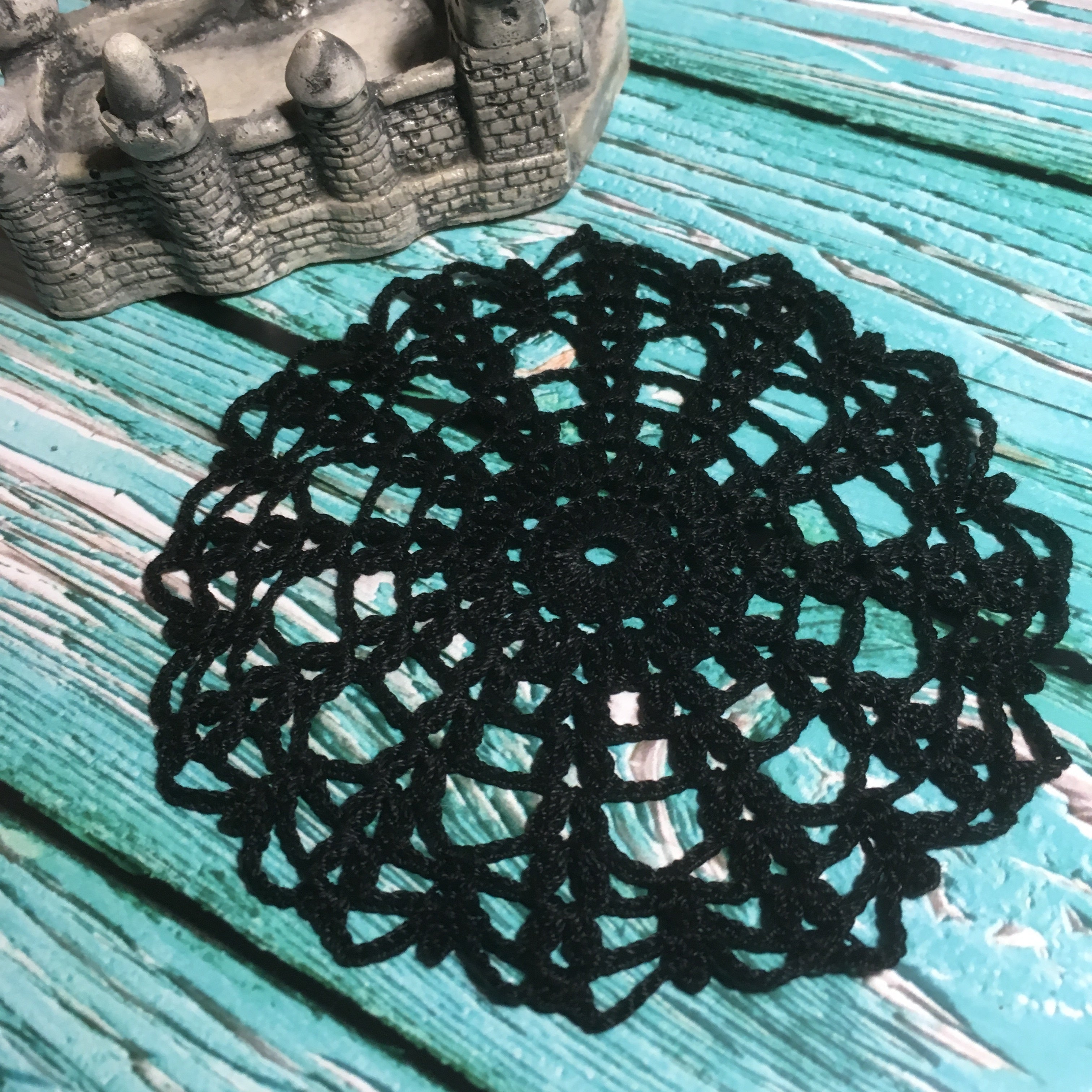 Halloween Spiderweb Coaster – Crochet Pattern (PDF Download)