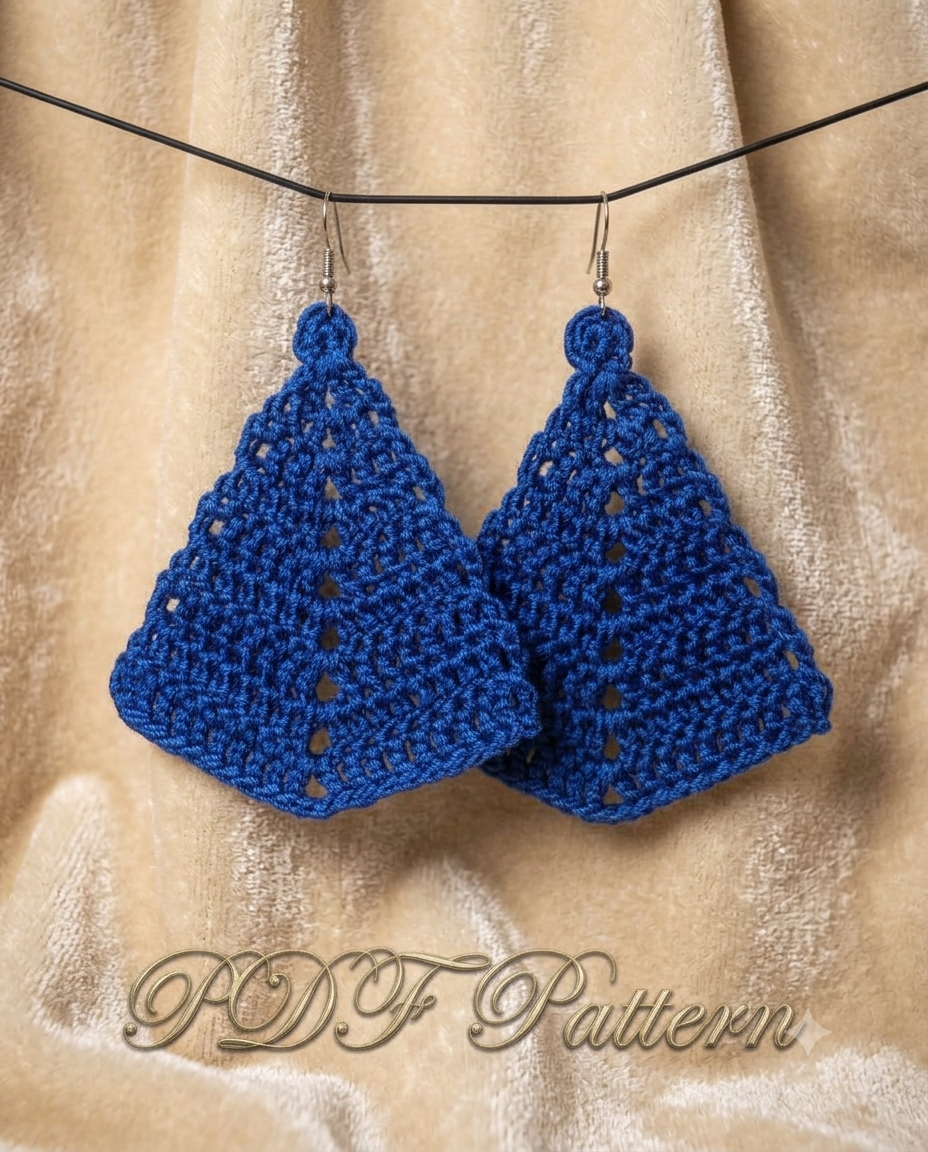 ✦ Lacy Triangle Earrings – Crochet Pattern ✦